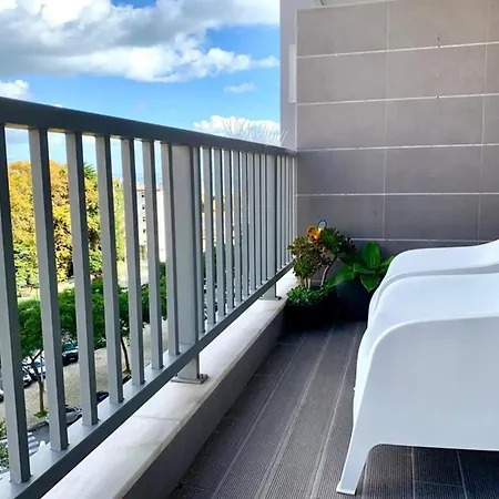 Modern & Spacious With River View Lisbon