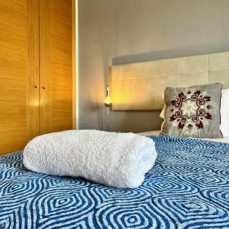 דירה Modern & Spacious With River View