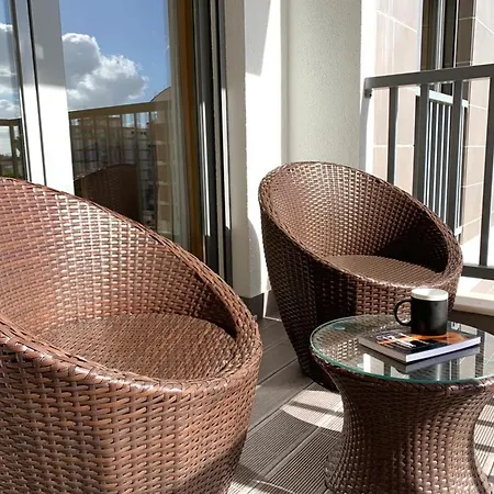 Apartment Modern & Spacious With River View