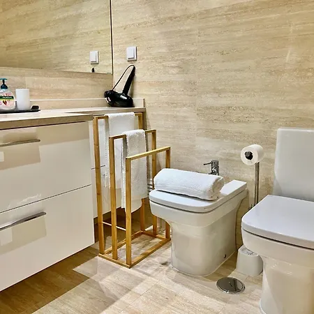 Apartment Modern & Spacious With River View Lisbon