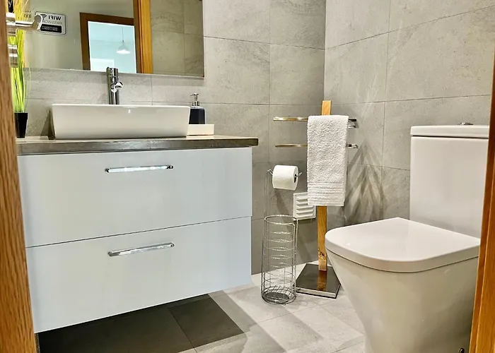 شقة Modern & Spacious With River View *