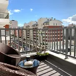 Appartamento Modern & Spacious With River View Lisbona