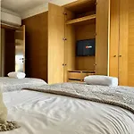 Appartamento Modern & Spacious With River View Lisbona